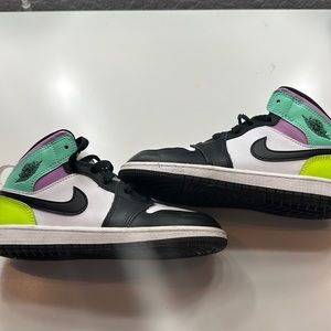 Air Jordan’s (neon)